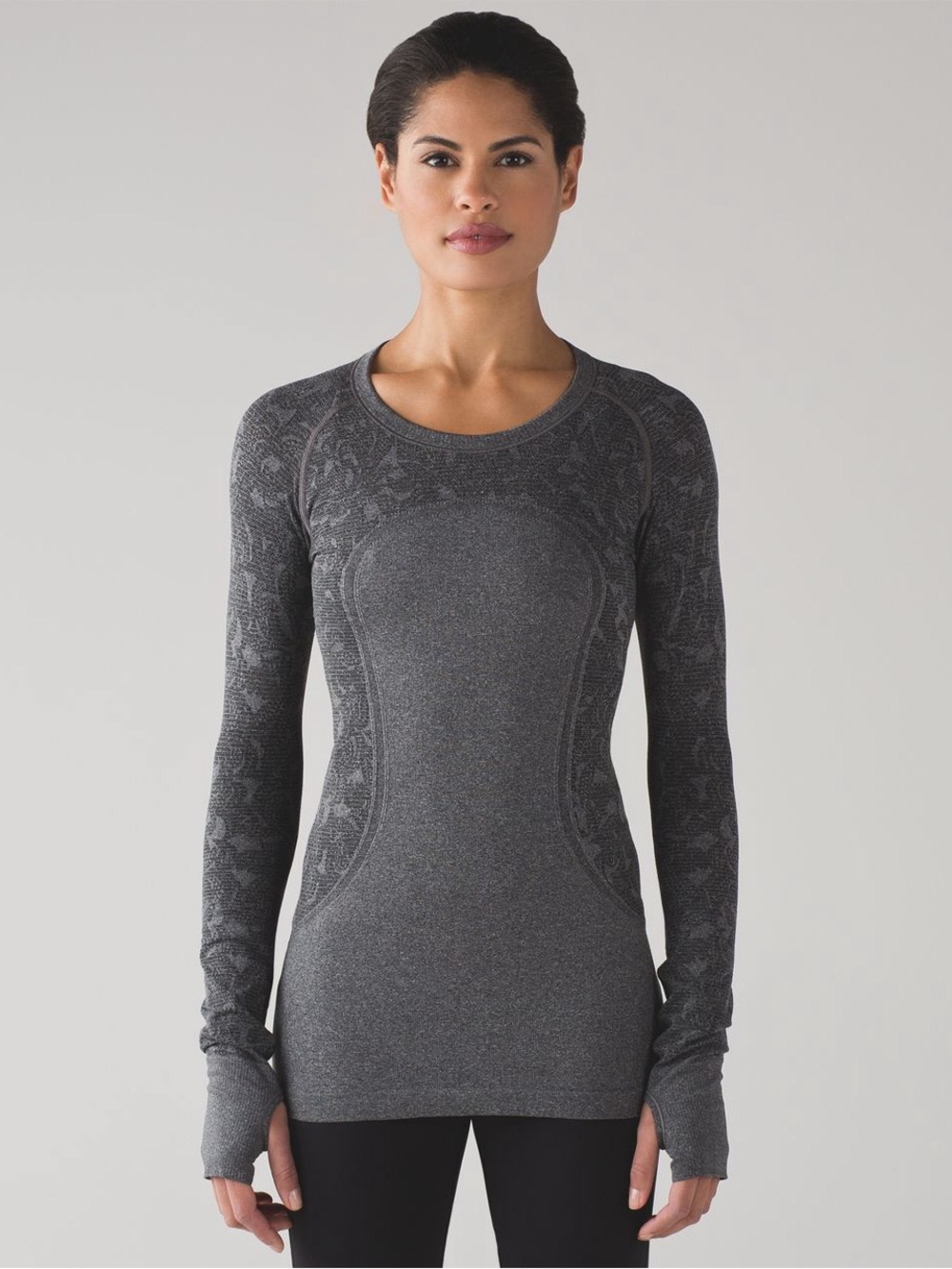 Lululemon Swiftly Tech Long Sleeve Crew Size 6
Heathered Black